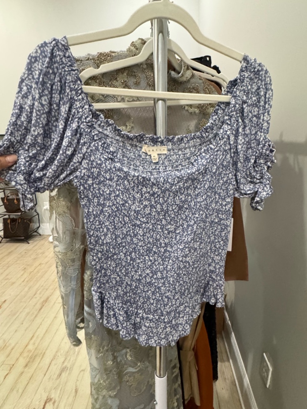 Promesa Lavender Blue Floral Smocked Square-Neck Top size medium